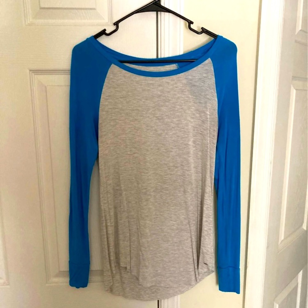 American Eagle long sleeve
